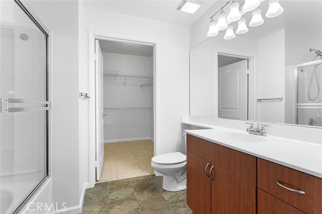 Detail Gallery Image 16 of 23 For 1801 E Katella Ave #1058,  Anaheim,  CA 92805 - 2 Beds | 2 Baths