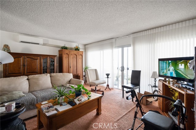 2235 W 25th Street, San Pedro CA: https://media.crmls.org/medias/3fa3419a-0ce6-48f2-b5ea-22ae0157b79b.jpg