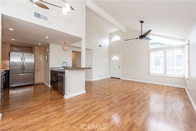 Detail Gallery Image 4 of 24 For 74 Remington, Irvine,  CA 92620 - 2 Beds | 2 Baths