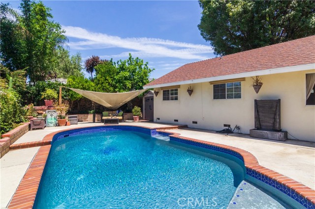 Detail Gallery Image 17 of 18 For 1033 Tapies Ct, Newbury Park,  CA 91320 - 3 Beds | 1/1 Baths