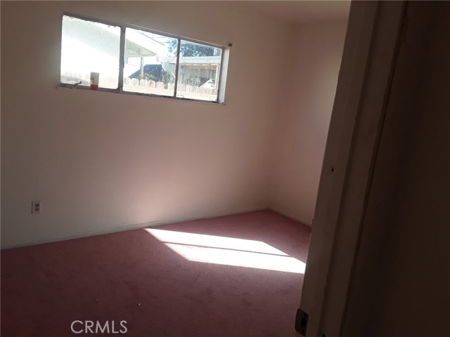 Detail Gallery Image 3 of 8 For 535 W Van Koevering, Rialto,  CA 92376 - 4 Beds | 2 Baths