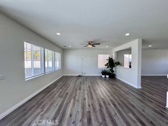 Detail Gallery Image 15 of 75 For 30197 Slate St, Murrieta,  CA 92563 - 5 Beds | 3 Baths