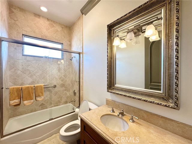 Detail Gallery Image 22 of 31 For 108 S El Molino Ave #302,  Pasadena,  CA 91101 - 3 Beds | 2/1 Baths
