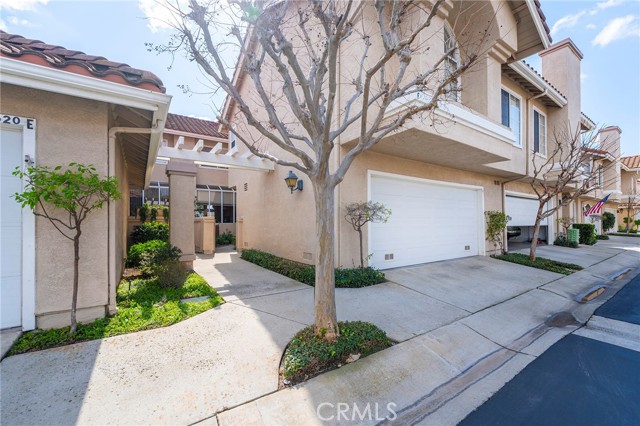 Detail Gallery Image 8 of 42 For 620 Ivywood Ln #F,  Simi Valley,  CA 93065 - 3 Beds | 2/1 Baths