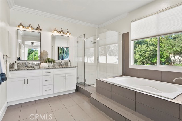 12 Coastal Oak Lane, Coto de Caza CA: https://media.crmls.org/medias/3fa82c9d-a5dd-4ea7-9896-3ea008820dbe.jpg