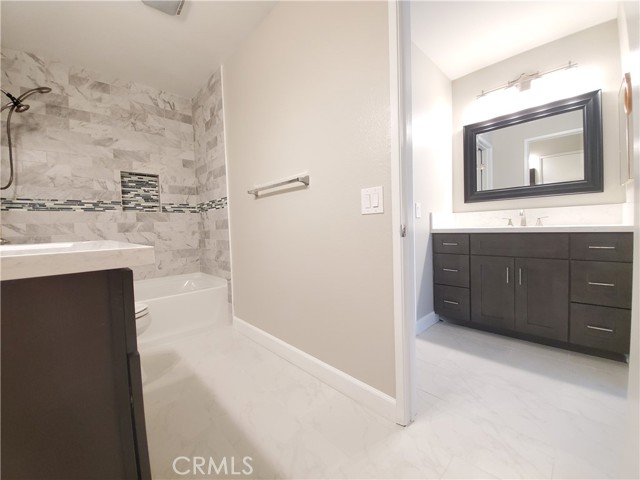 Detail Gallery Image 10 of 14 For 346 Deerfield Ave #50,  Irvine,  CA 92606 - 2 Beds | 1/1 Baths