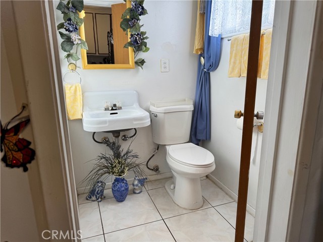 2064 E Campus Way, Hemet CA: https://media.crmls.org/medias/3fa926ca-0278-4ffd-94ec-d351c1e1b2bb.jpg