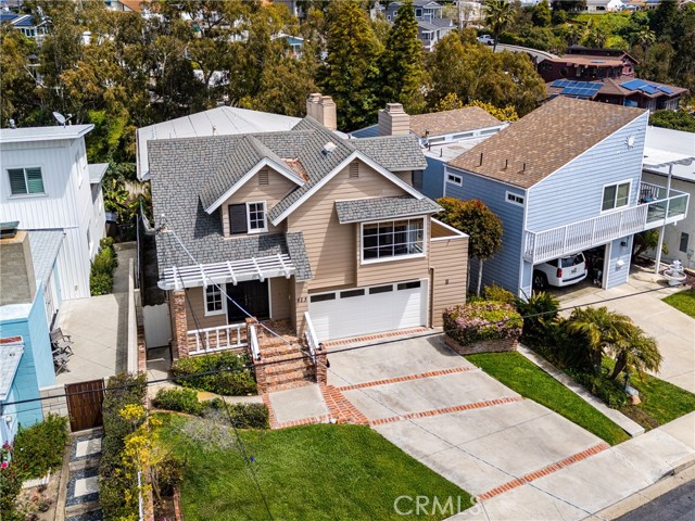 513 W Avenida De Los Lobos Marinos, San Clemente CA: https://media.crmls.org/medias/3faa6346-ebf6-4720-9c83-1d0973813bd2.jpg
