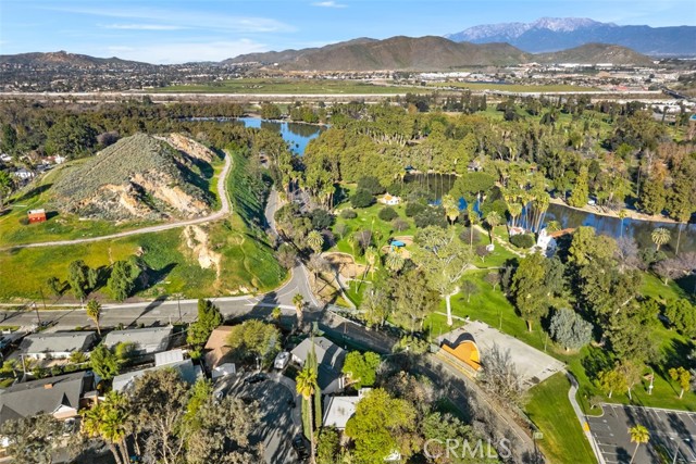 Detail Gallery Image 37 of 41 For 4121 Park View, Riverside,  CA 92501 - 3 Beds | 2/1 Baths