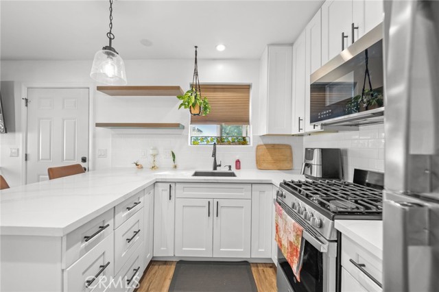 Detail Gallery Image 15 of 54 For 27497 Yellow Wood Way, Murrieta,  CA 92562 - 6 Beds | 4 Baths