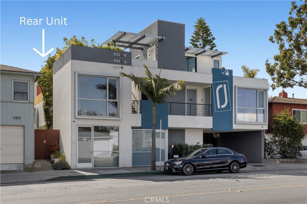 932 Manhattan Beach Blvd. B