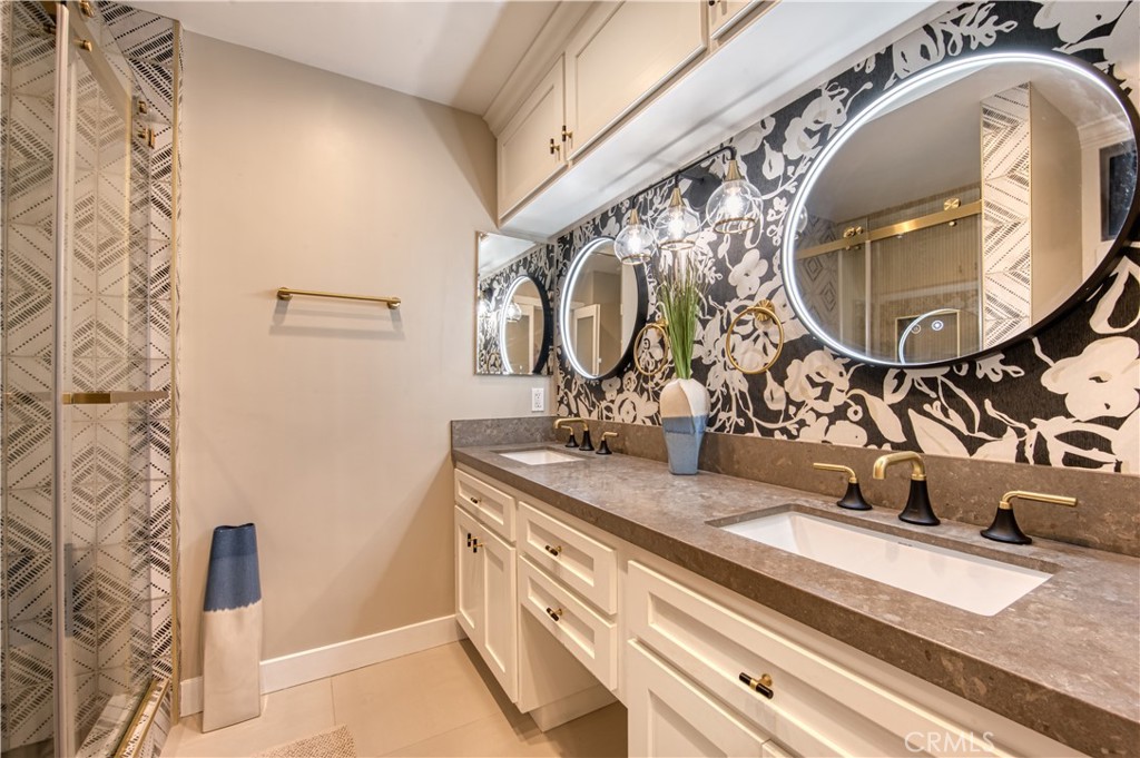 MLS #OC25238800 image #34