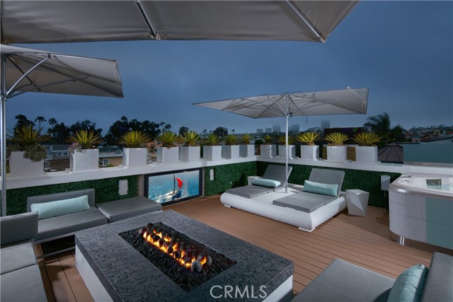 604 Acacia Avenue, Corona del Mar CA: https://media.crmls.org/medias/3fab5160-c30d-405c-9b24-4c2ec1dd8695.jpg