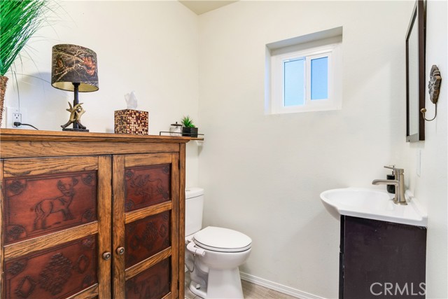 Detail Gallery Image 25 of 33 For 6031 Tripp Ln, Angelus Oaks,  CA 92305 - 4 Beds | 3/1 Baths