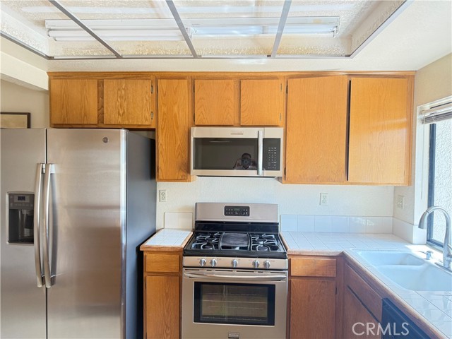 Detail Gallery Image 40 of 47 For 1496 Corte Hacienda, Upland,  CA 91786 - 2 Beds | 2/1 Baths