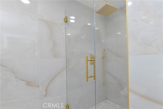 Detail Gallery Image 13 of 33 For 250 N First St #321,  Burbank,  CA 91502 - 2 Beds | 2 Baths