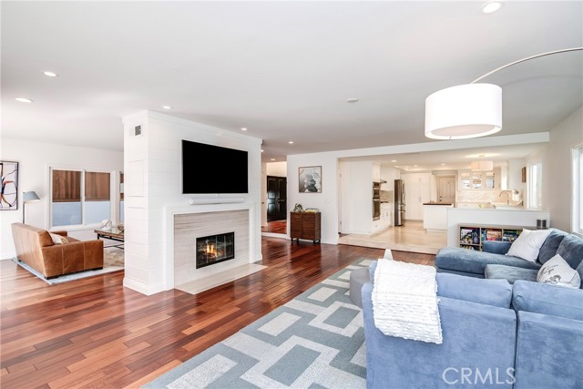 1720 Oak Avenue, Manhattan Beach, California 90266, 4 Bedrooms Bedrooms, ,4 BathroomsBathrooms,Residential,Sold,Oak,SB22020693