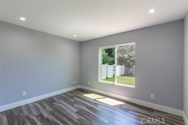 6438 Day Street, Tujunga CA: https://media.crmls.org/medias/3faeb4f4-1299-407f-96d0-0a6dde713470.jpg