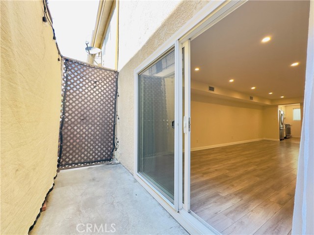 525 E Verdugo Avenue, Burbank CA: https://media.crmls.org/medias/3fb0455b-4c03-45e7-8255-0e7b1dd63498.jpg