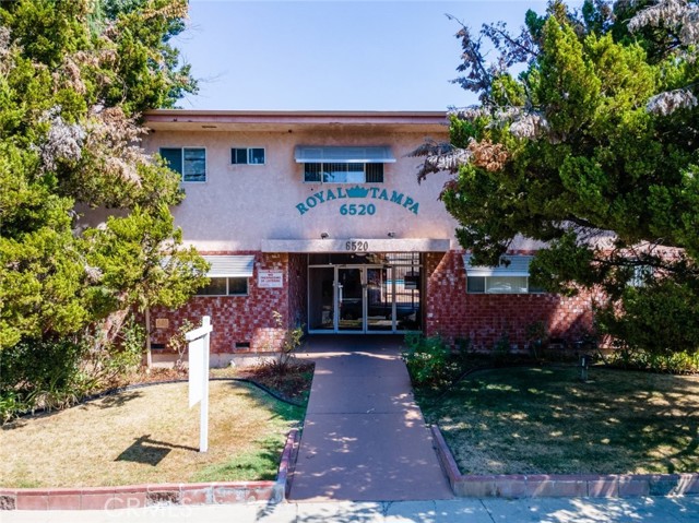 6520 Shirley Avenue, Reseda CA: https://media.crmls.org/medias/3fb07755-6f7a-451f-9f0a-3b79ad64abb5.jpg