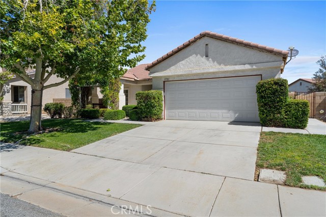 1721 W Ave H-4, Lancaster CA: https://media.crmls.org/medias/3fb187c2-c4b3-45ce-bb00-d78f35e28a06.jpg