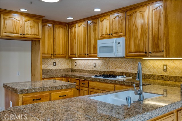 Detail Gallery Image 12 of 44 For 635 Shelter Ridge Pl, Nipomo,  CA 93444 - 4 Beds | 3/1 Baths