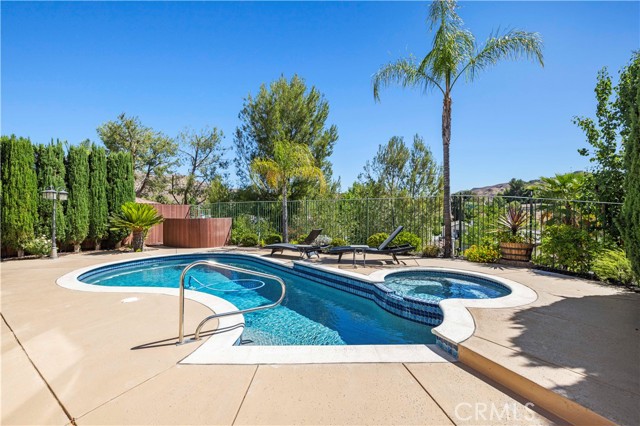 29508 Alyssum Lane, Canyon Country CA: https://media.crmls.org/medias/3fb1bce8-a76d-4d89-8743-28561dfce8b8.jpg