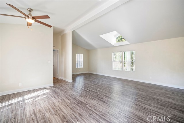 5815 E E La Palma Avenue, Anaheim CA: https://media.crmls.org/medias/3fb22bfb-5ed3-497d-9d74-91cb4038de63.jpg