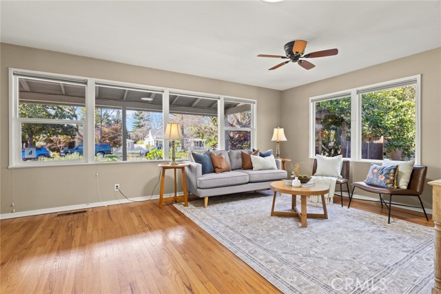 Detail Gallery Image 7 of 41 For 1440 Laburnum Ave, Chico,  CA 95926 - 5 Beds | 2 Baths