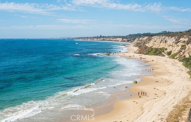 Detail Gallery Image 20 of 22 For 1594 via Capri #1,  Laguna Beach,  CA 92651 - 2 Beds | 2 Baths