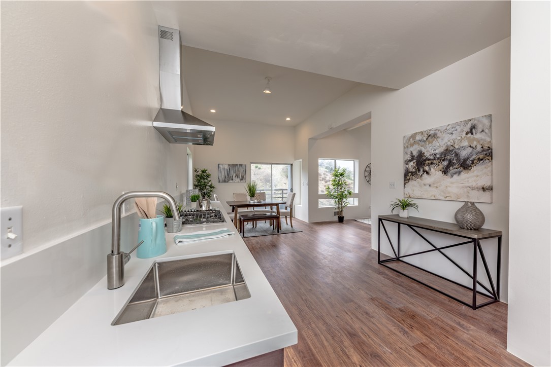 Detail Gallery Image 29 of 41 For 756 Quail Dr, Los Angeles,  CA 90065 - 3 Beds | 2 Baths