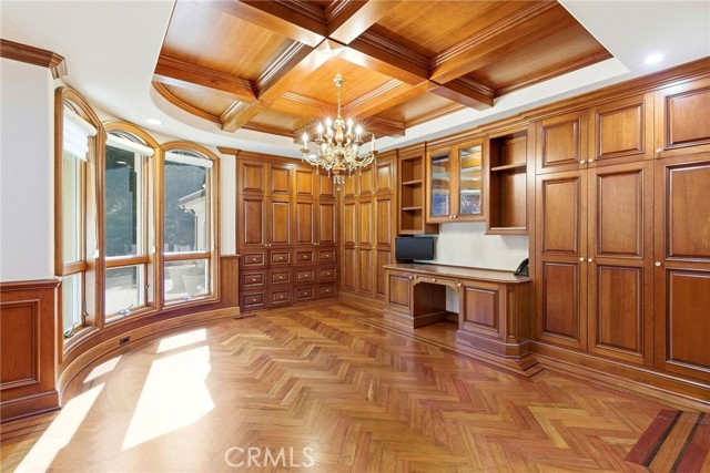 Detail Gallery Image 17 of 44 For 28080 Laura Ct, Los Altos Hills,  CA 94022 - 5 Beds | 7 Baths