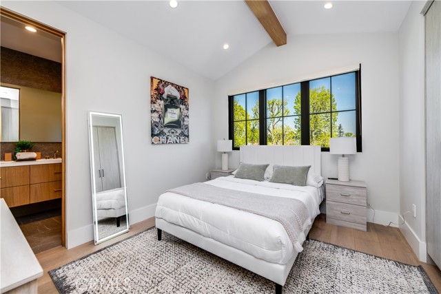 Detail Gallery Image 44 of 48 For 5517 Allott Ave, Sherman Oaks,  CA 91401 - 5 Beds | 6 Baths