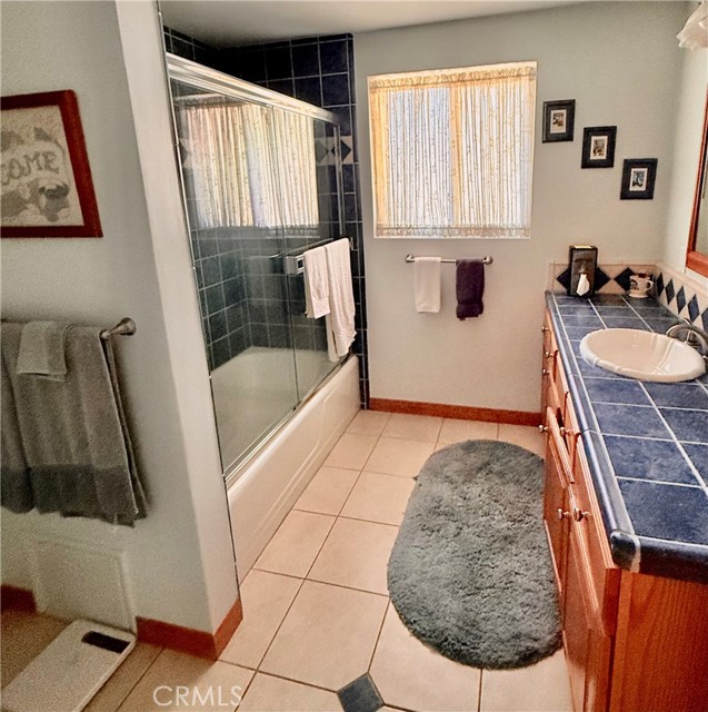 Detail Gallery Image 14 of 24 For 22216 Del Valle St, Woodland Hills,  CA 91364 - 3 Beds | 2/1 Baths