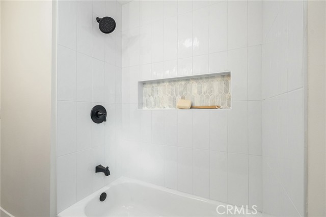 Detail Gallery Image 22 of 51 For 7048 Mclennan Ave, Lake Balboa,  CA 91406 - 4 Beds | 2 Baths