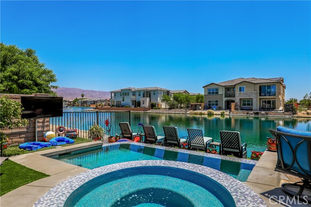 43228 Bacino Court, Indio CA: https://media.crmls.org/medias/3fb4d4be-1f60-4ec8-8c42-583bd6056b3b.jpg