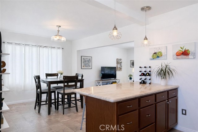 Detail Gallery Image 8 of 27 For 4151 Los Coyotes Diagonal, Lakewood,  CA 90713 - 2 Beds | 2 Baths