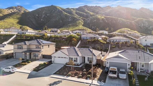 Detail Gallery Image 3 of 32 For 20961 Bison Mesa, Riverside,  CA 92507 - 3 Beds | 2 Baths