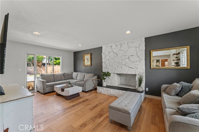 1391 Lowery Street, Simi Valley CA: https://media.crmls.org/medias/3fb66b0a-3430-4ee3-a225-6449a82328bd.jpg