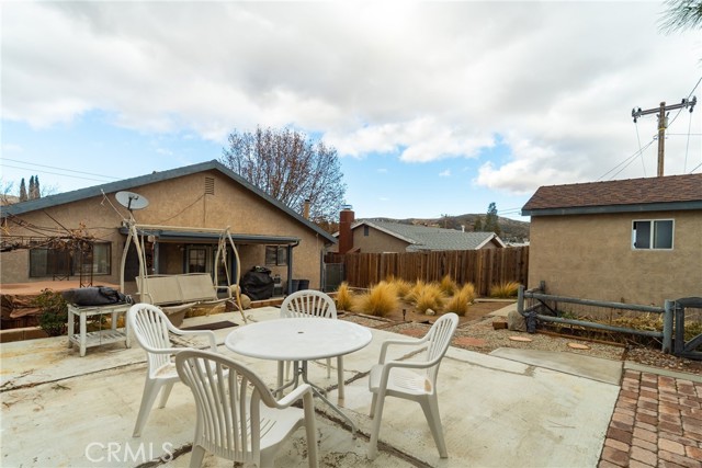 42868 Ranch Club Road, Lake Elizabeth CA: https://media.crmls.org/medias/3fb671b9-dba9-4f06-ab58-3a979d11f883.jpg