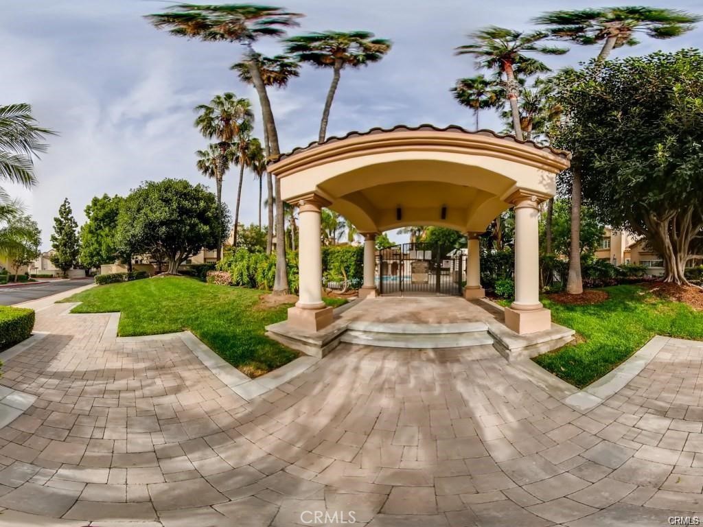 https://media.crmls.org/medias/3fb6884d-7102-46cb-a960-0e1d854ab4e1.jpg?preset=X-Large