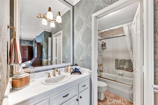 Detail Gallery Image 39 of 75 For 10302 Broadview Pl, North Tustin,  CA 92705 - 5 Beds | 4/1 Baths