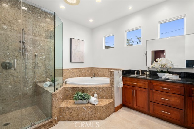 Detail Gallery Image 14 of 35 For 450 Cabrillo, Costa Mesa,  CA 92627 - 4 Beds | 3/1 Baths