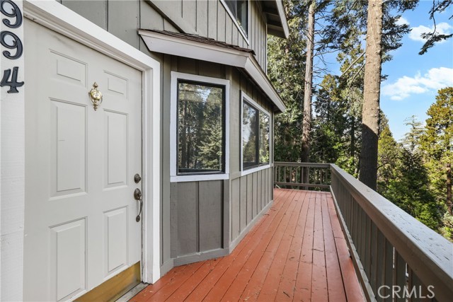 Detail Gallery Image 7 of 40 For 994 Lausanne Dr, Crestline,  CA 92325 - 4 Beds | 2/1 Baths