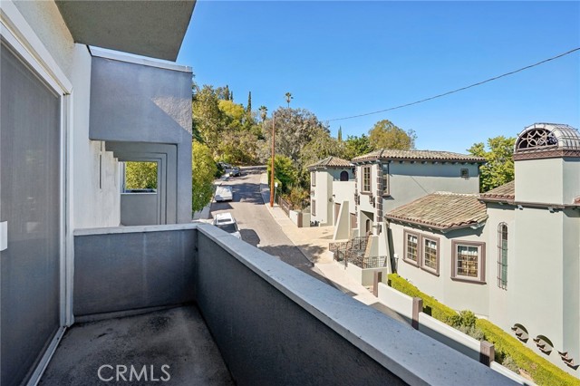 Detail Gallery Image 37 of 44 For 2305 Silver Ridge Ave, Los Angeles,  CA 90039 - 6 Beds | 6 Baths