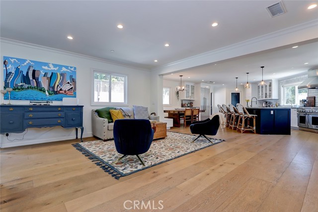 2615 Valley Drive, Manhattan Beach, California 90266, 5 Bedrooms Bedrooms, ,4 BathroomsBathrooms,Residential,Sold,Valley,SB22170134