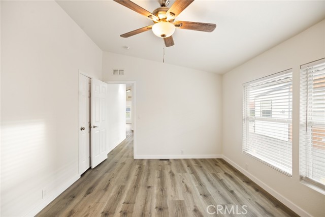 Detail Gallery Image 22 of 37 For 8250 Lankershim Blvd #33,  North Hollywood,  CA 91605 - 3 Beds | 2 Baths