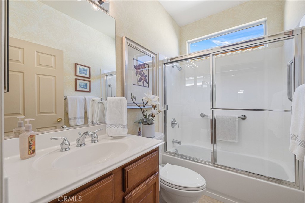https://media.crmls.org/medias/3fb824e7-daae-456f-8930-a0d98b3bade7.jpg?preset=X-Large