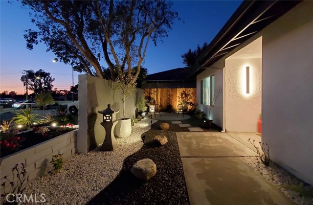 1427 N Cannon Street, Orange CA: https://media.crmls.org/medias/3fb8341f-0726-4f23-9166-0584ac4de20c.jpg