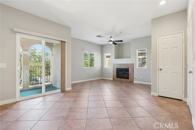 Detail Gallery Image 8 of 27 For 26348 Arboretum Way #504,  Murrieta,  CA 92563 - 2 Beds | 2 Baths